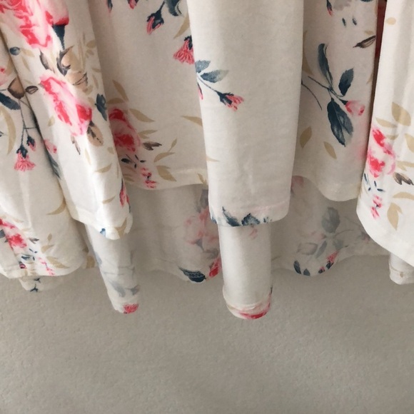 BLOOMCHIC HI-LOW FLORAL BLOUSE SIZE 14-16 NWT - Picture 4 of 8